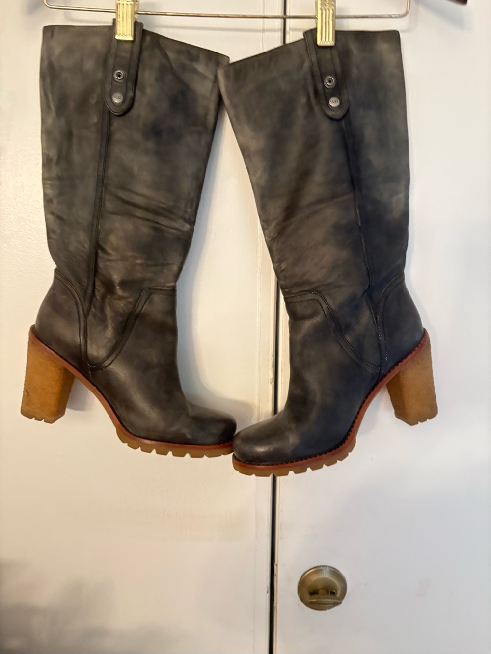 UGG Black Distressed Leather Mid-Calf Boots Women’s Size 7